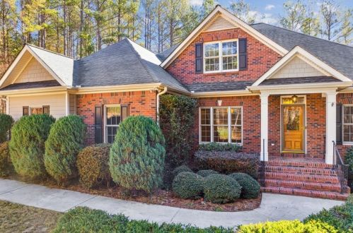 416 Golden Delicious Rd, Clarkesville, GA 30523-8409