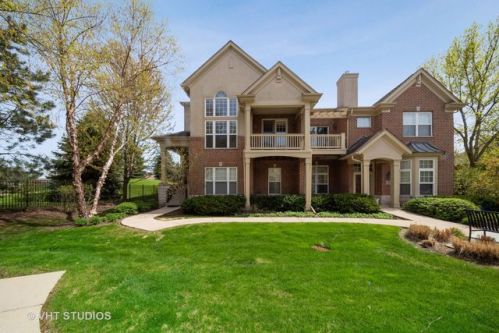 511 Commons Ct, Bannockburn IL 60015-4318 exterior