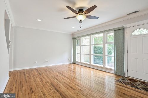 4438 Forest Glen Ct, Annandale, VA 22003-4838