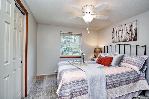 8548 Kettle Pl, Englewood CO 80112-4748 exterior