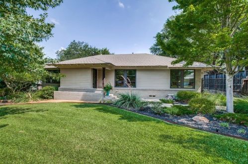3959 Clover Ln, Dallas, TX 75220-3703