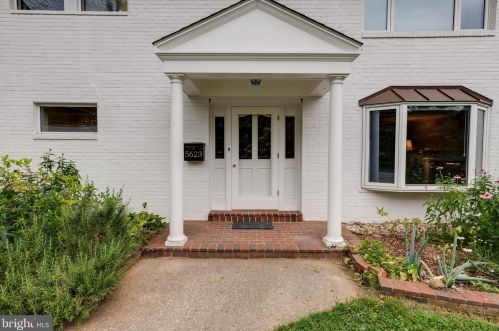 5623 Queensberry Ave, Springfield VA  22151-2711 exterior