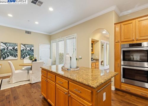 10864 Inspiration Cir, Pleasanton CA  94568-5562 exterior