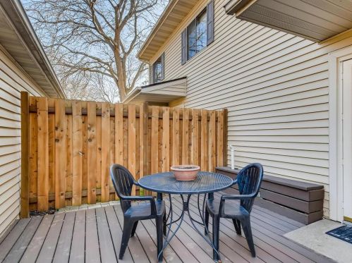 199 Bridlewood Dr, Saint Paul MN  55119-4669 exterior