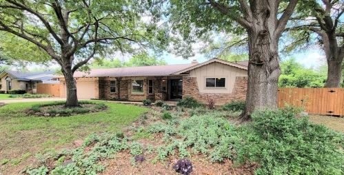 4816 Reynolds Rd, Fort Worth, TX 76180-7972