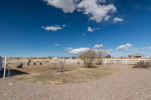 443 Fredonia Dr, Pueblo CO  81007-1302 exterior