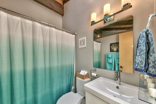 11576 Chamonix Rd, Truckee CA  96161-6413 exterior