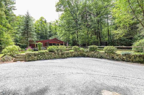 756 Bog Rd, Hillsboro, NH 03244-4449