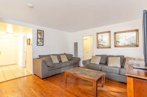 4030 175th St, Torrance, CA 90504-3112