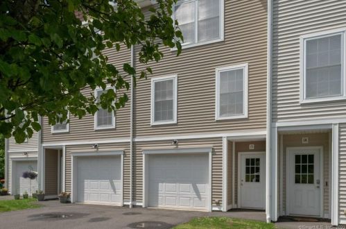 55 Columbus Blvd, Southington, CT 06489-4543