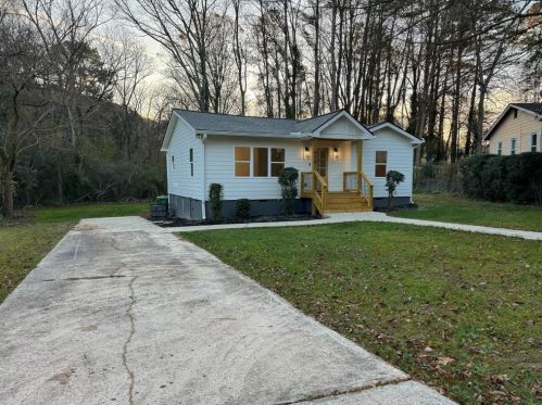 479 Baker Cir, Atlanta, GA 30318-6317