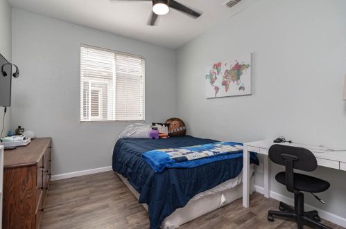 1483 Estrella Way, Turlock CA  95382-8633 exterior