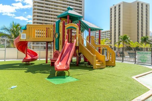 201 Ohua Ave, Honolulu HI  96815-3653 exterior