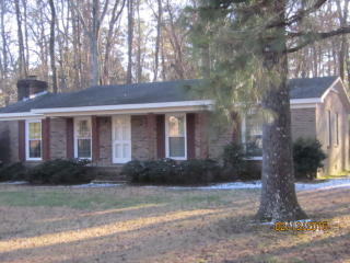 203 Longwood Dr, Pinetops, NC 27864-8807