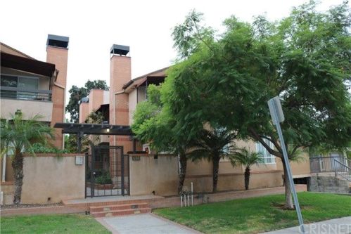 432 Lexington Dr, Glendale CA  91203-3849 exterior