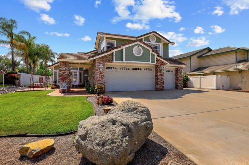 9235 Trovita Cir, Riverside, CA 92508-6478