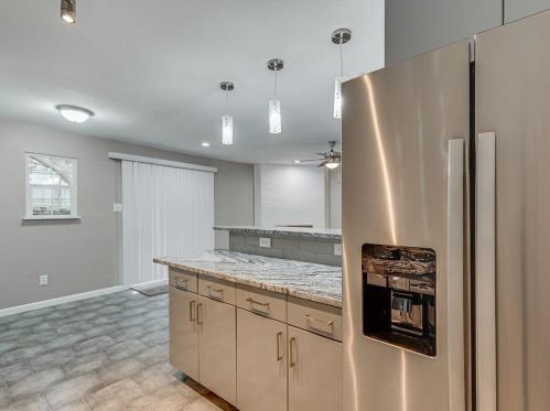 2920 Sierra Dr, Fort Worth TX  76116-3918 exterior