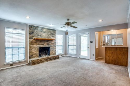 2440 Pecan Grv Ct, Irving TX  75060-6563 exterior