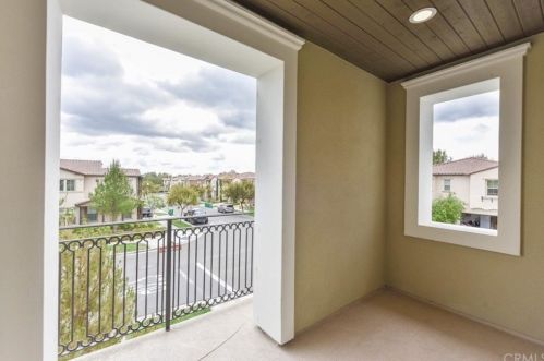 64 Interlude, Irvine CA  92620-3694 exterior