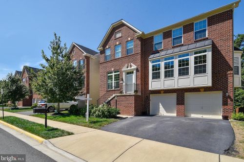 12724 Effie Rose Pl, Woodbridge, VA 22192-7827