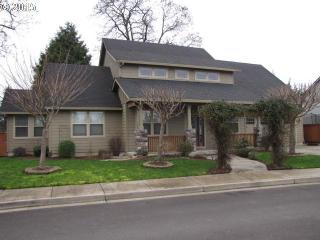 25220 Heavenly Ln, Veneta, OR 97487-8741
