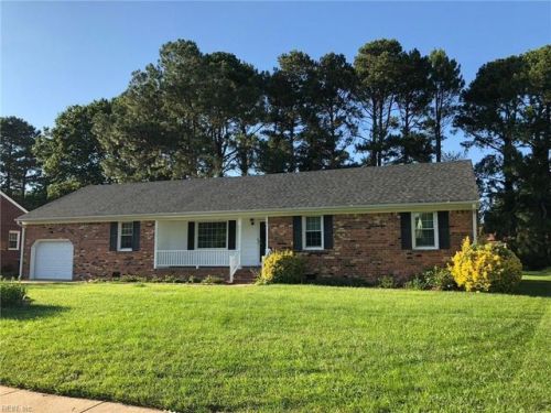 1216 Brigade Dr, Chesapeake, VA 23322-4315