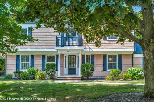 643 Summit Pl, Brielle, NJ 08730-1207