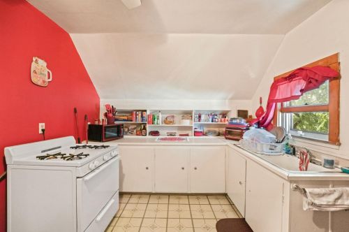 600 State St, Hobart IN  46342-6055 exterior