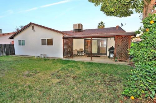 6421 Trajan Dr, Citrus Heights, CA 95662-3838