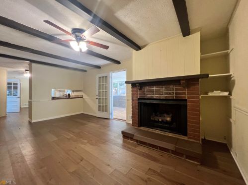 13 Eastwood Ct, Newnan, GA 30265-1305