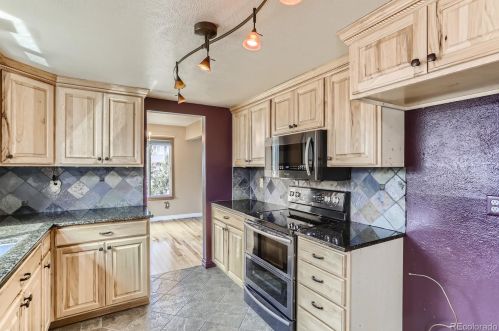 17118 Evans Dr, Aurora CO 80013-1248 exterior