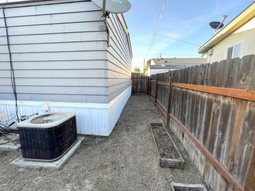 8200 Jantzen Rd, Modesto CA  95357-1723 exterior