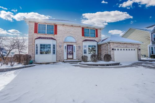 850 Vaughn Ct, Sycamore, IL 60178-2036