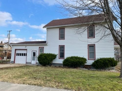 401 9th St, Rockwell, IL 61301-1809
