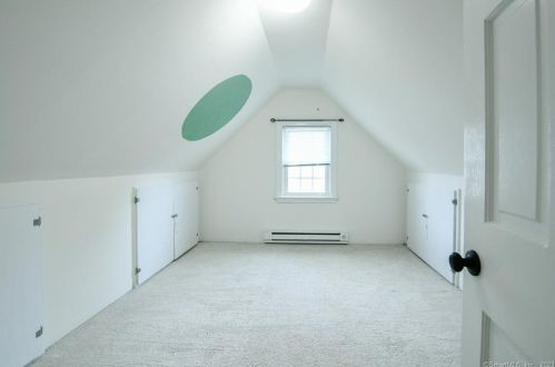 53 Flagler Ave, Cheshire CT  06410-2201 exterior