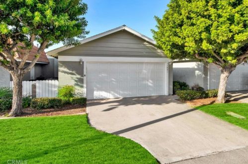 11881 Geode Ave, Santa Ana, CA 92708-2606