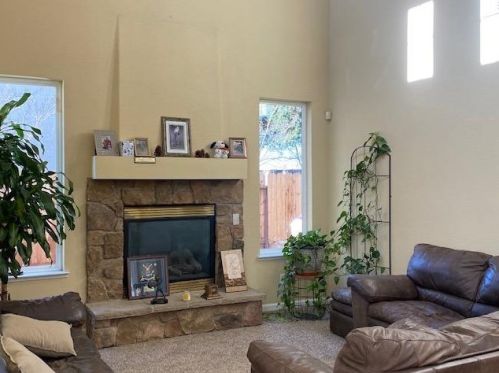 1211 Esplanade Dr, Merced, CA 95348-9549