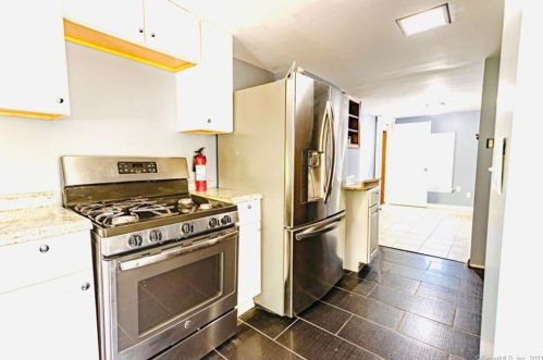 57 Downs Rd, Upper Stepney, CT 06468-2909