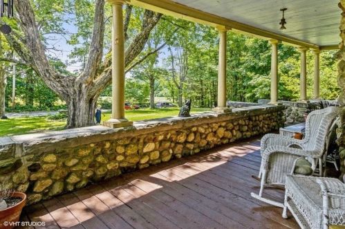3 Hutchinson Rd, Mount Vernon, NH 03057-1704