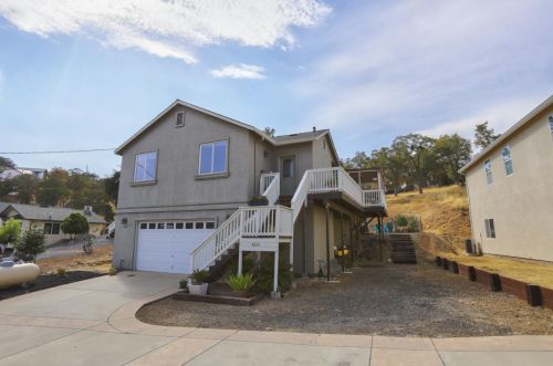 4834 Kiva Dr, Copperopolis, CA 95228-9495