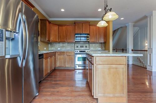 275 Autry Mill Ln, Suwanee, GA 30024-3123