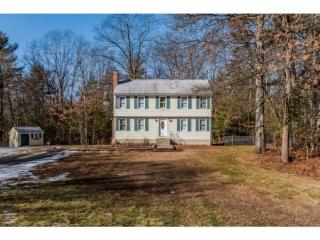 3 Jeannette Ln, Derry, NH 03038-4403