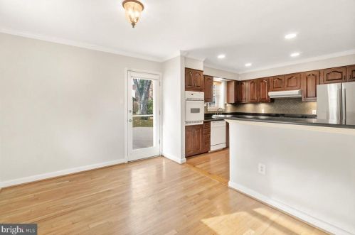 9522 Crosby Rd, Silver Spring MD 20910-1539 exterior