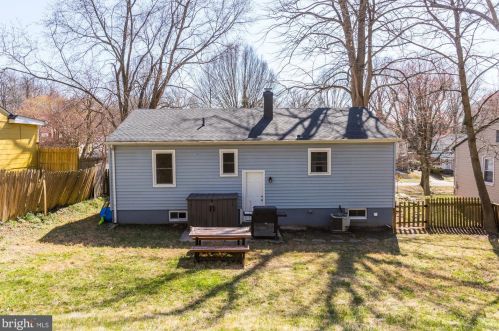 3201 Henderson Ave, Silver Spring MD 20902-1921 exterior