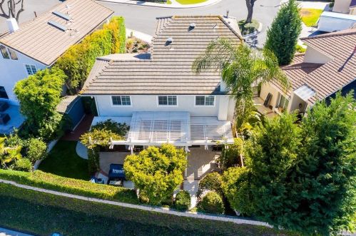 4 Campanero, Irvine CA  92620-1821 exterior