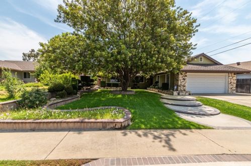 904 Magnolia Ave, Upland CA  91786-3721 exterior