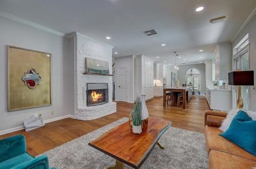 3112 Barton Pt Dr, Austin TX  78733-6345 exterior