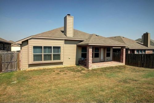 308 Crosscreek Dr, Princeton TX  75407-2828 exterior