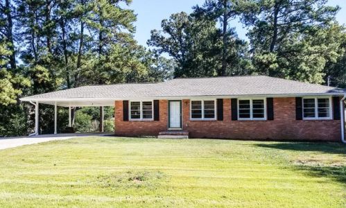 333 Robin Ln, Marietta, GA 30067-7041