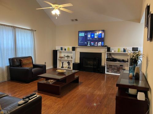 4258 Grant Forest Cir, Ellenwood, GA 30294-5518